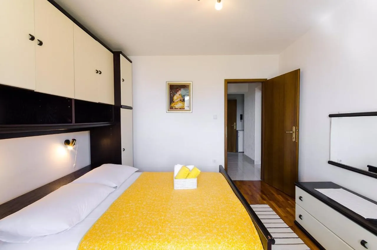 Three-Bedroom Apartment Crikvenica 8 Hırvatistan